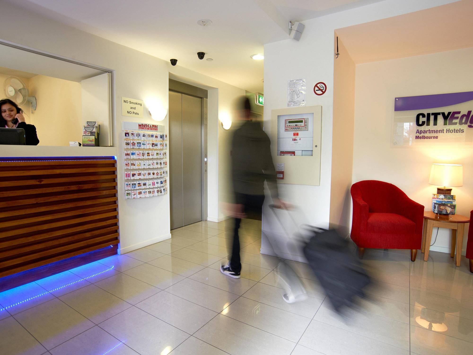 City Edge North Melbourne Apartment Hotel Luaran gambar