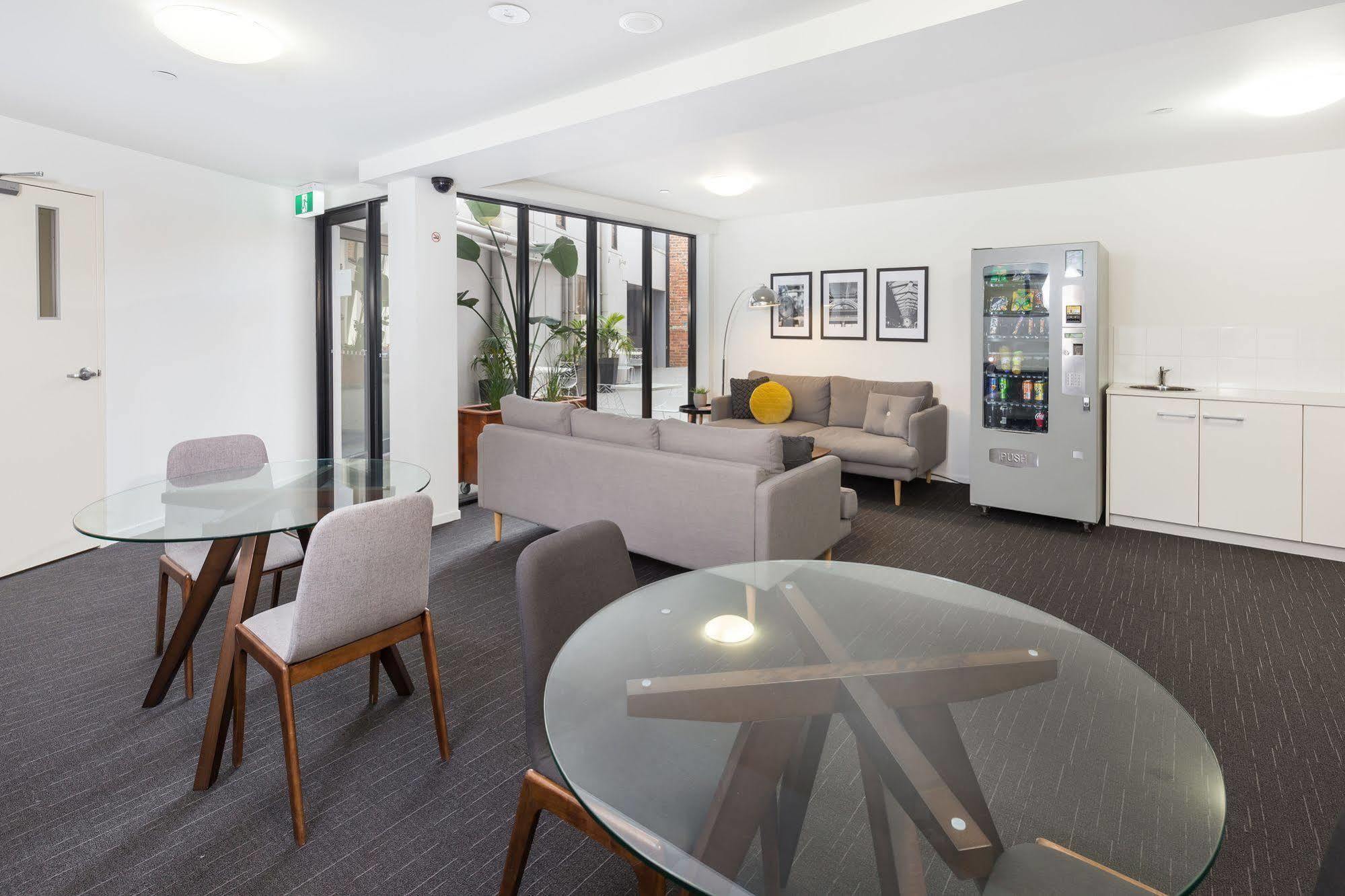 City Edge North Melbourne Apartment Hotel Luaran gambar